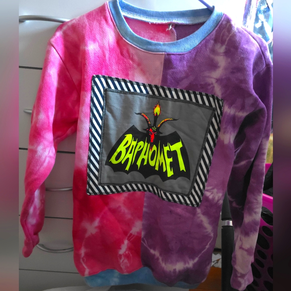 Baphomet unique pull over sweatshirt size M goth disturbia killstar blackcraft